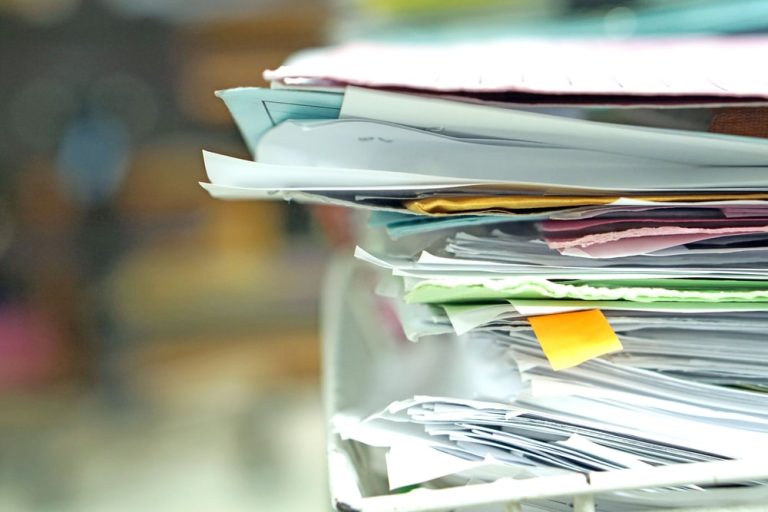 Contracting Business Buried in Paperwork? Here’s What You Really Need to Keep
