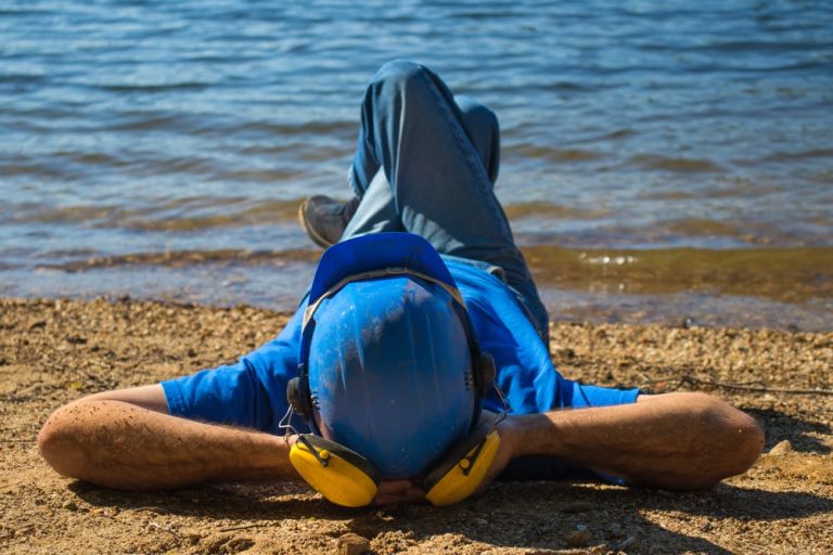 Why Summer Is the Perfect Time to Get Your CA Contractors License