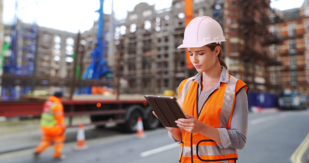 How Wearable Tech Can Improve Your Contracting Business