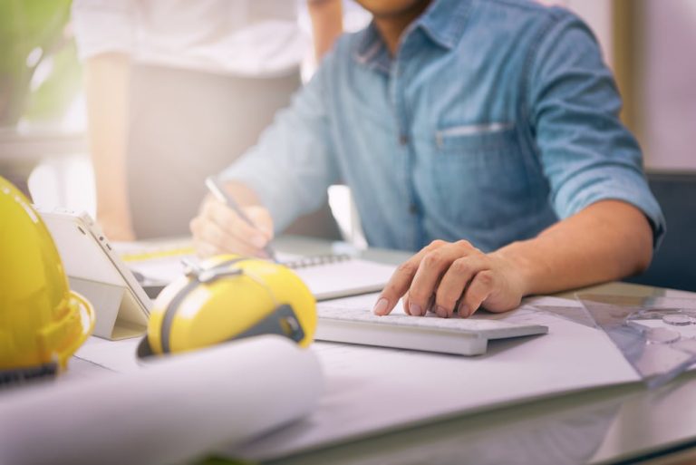 Can You Run a Contracting Business From Home?