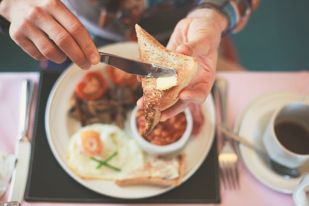 Falling Asleep at Your Contracting Business? Here’s How Mealtime Can Help
