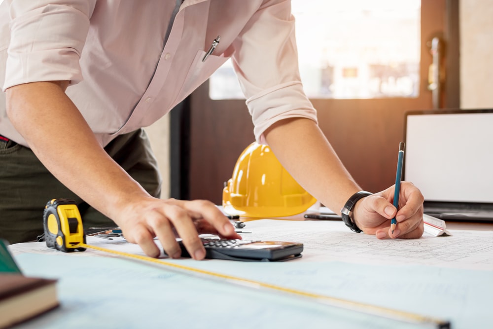 How to Minimize Overhead Costs for Your Contracting Business