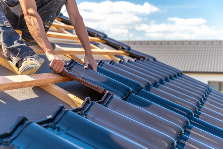 How To Maintain Your C-39 Roofing Contractor License in California