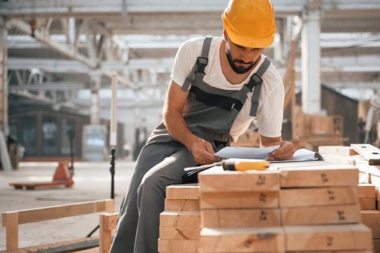 How Being Licensed Improves Vendor Credit Relationships