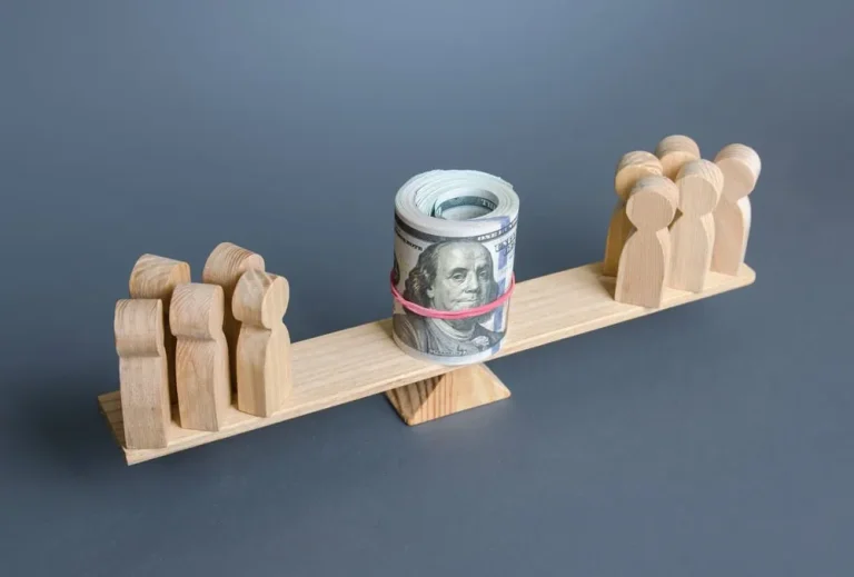 How Banks and Lenders View Licensed Contractors Differently